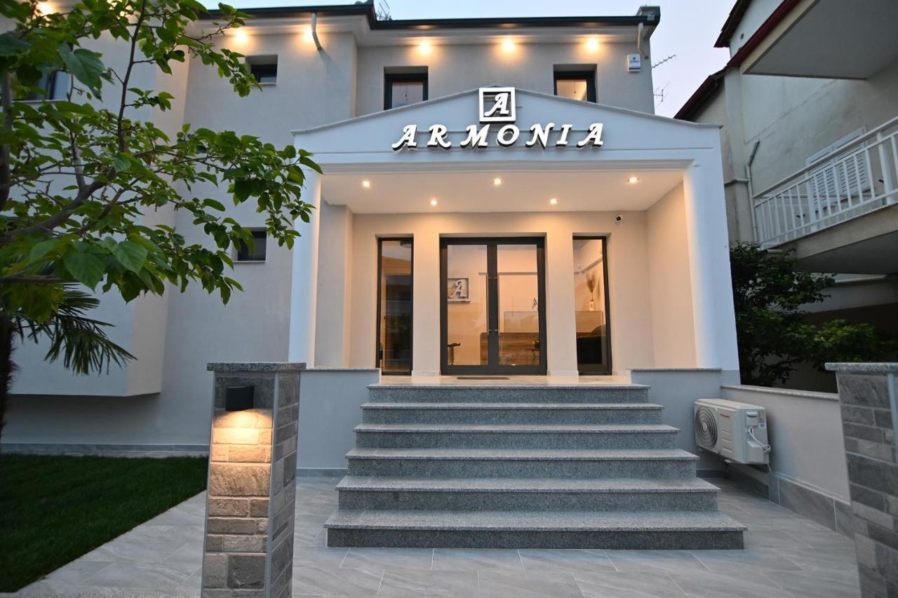 Armonia Luxury Suites Vrasná Exteriör bild