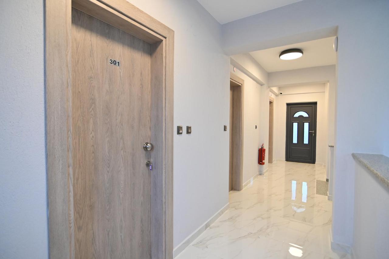 Armonia Luxury Suites Vrasná Exteriör bild
