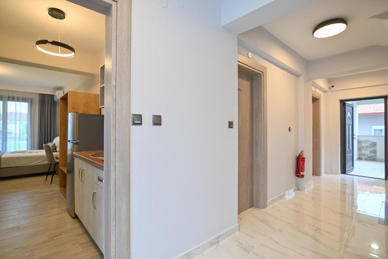 Armonia Luxury Suites Vrasná Exteriör bild