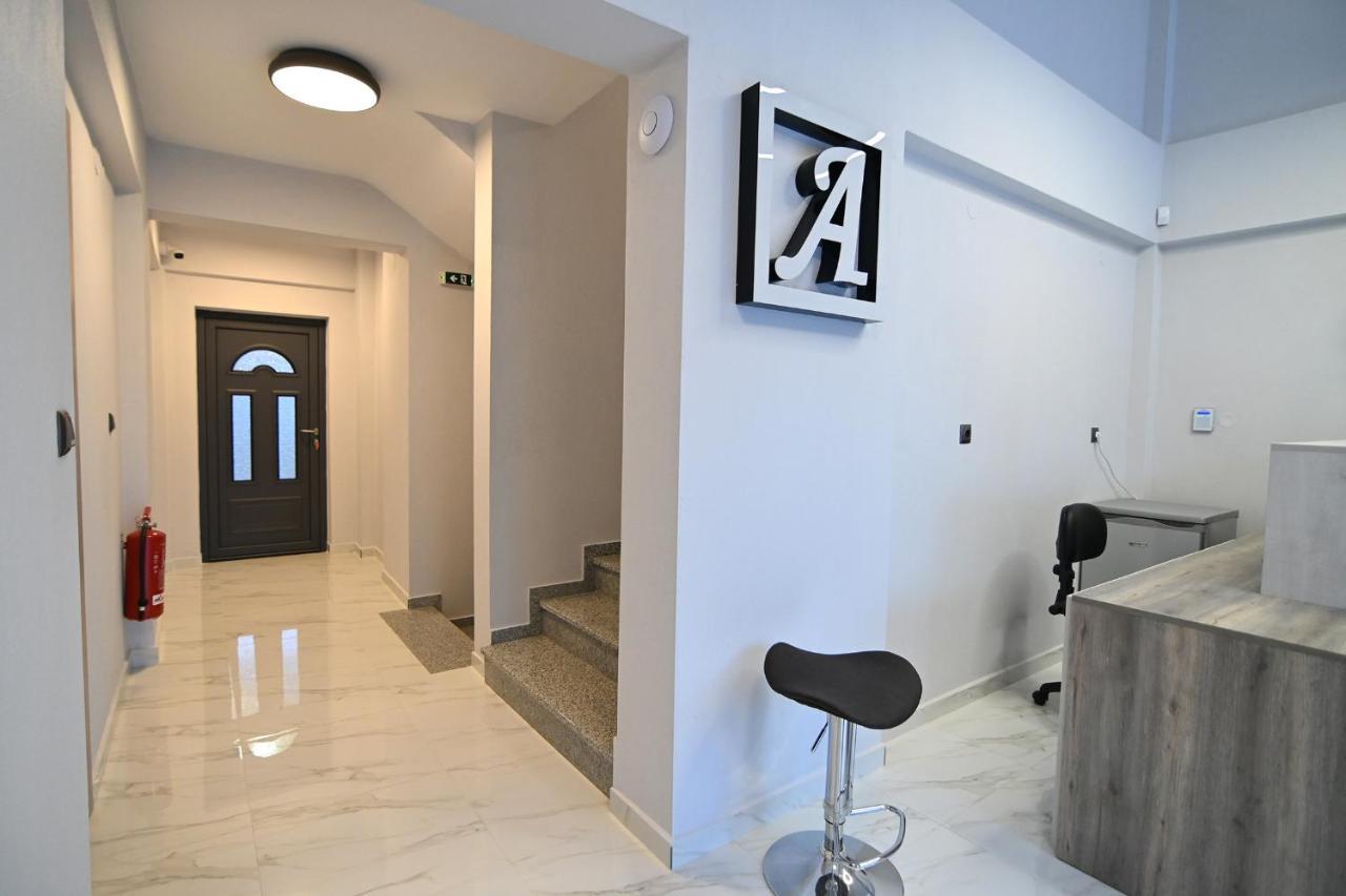 Armonia Luxury Suites Vrasná Exteriör bild