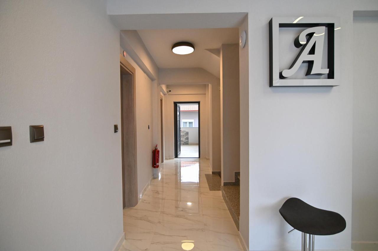Armonia Luxury Suites Vrasná Exteriör bild