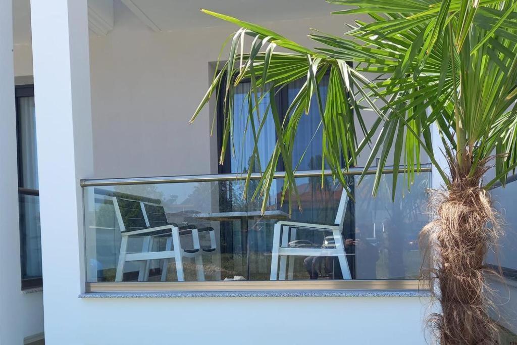 Armonia Luxury Suites Vrasná Exteriör bild