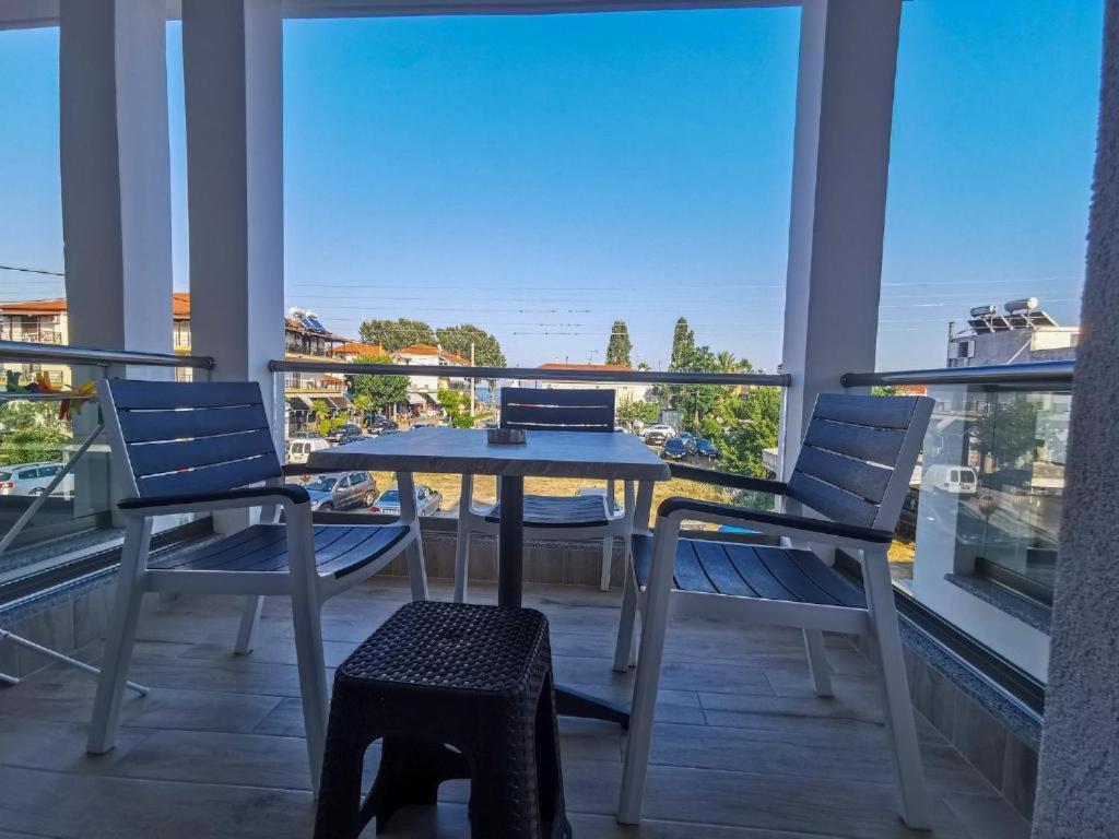 Armonia Luxury Suites Vrasná Exteriör bild